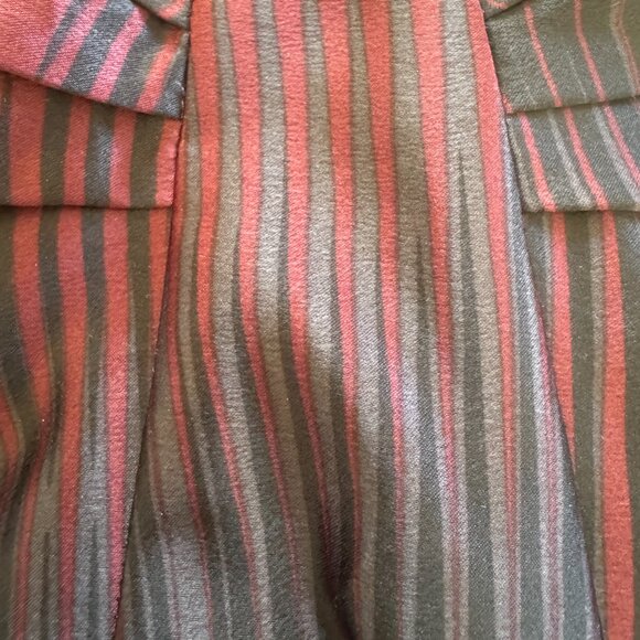 BCBGeneration Grey & Burgundy - Picture 7 of 9